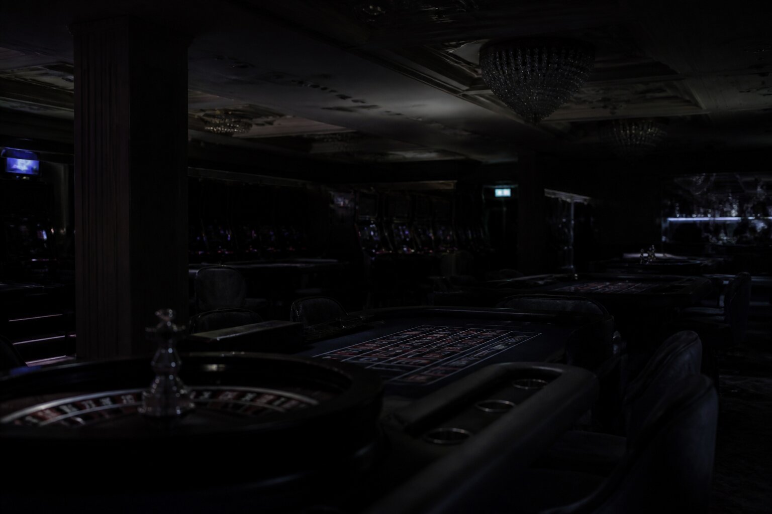 What Happens If a Casino Loses Power? Effects on Games & Security